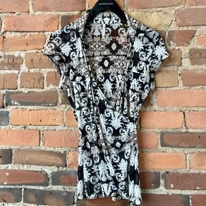 Black, Brown & White Short Sleeve Deep V-Neck Wrap Shirt. Size: Medium.